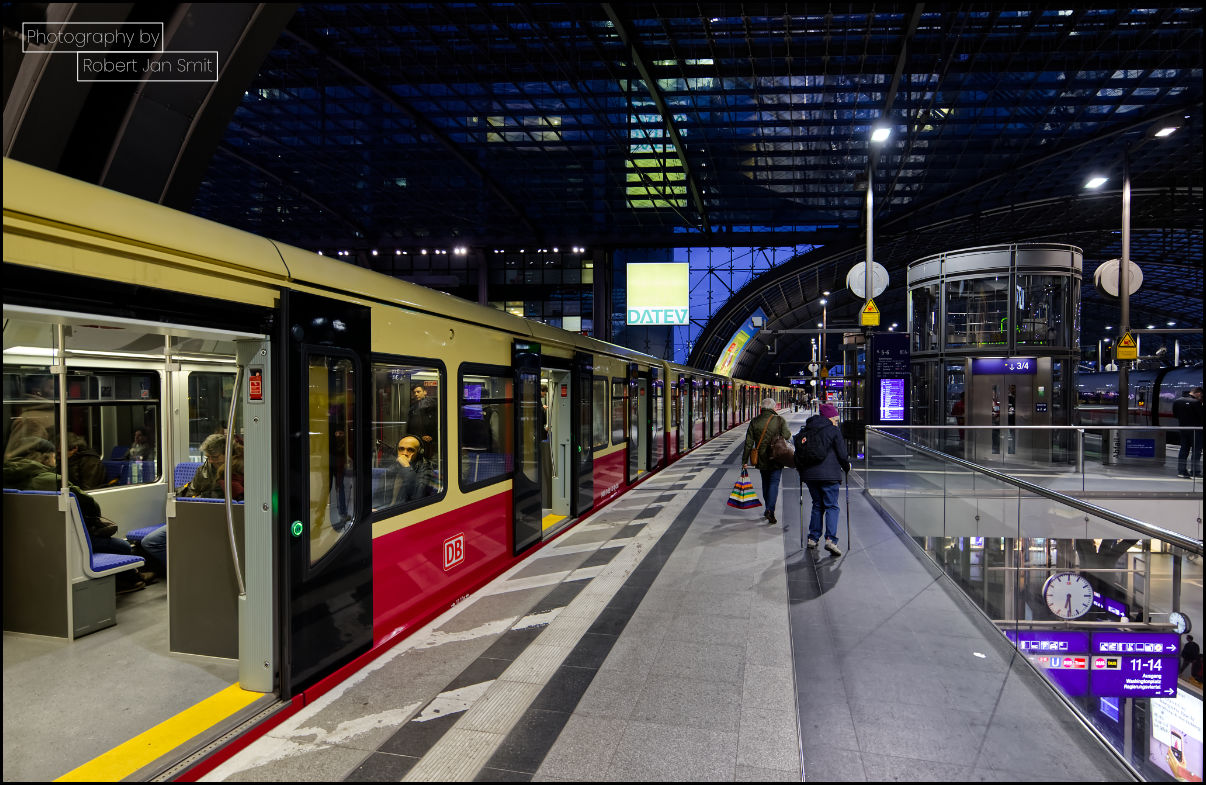 Hauptbahnhof Berlijn perron van de S-Bahn