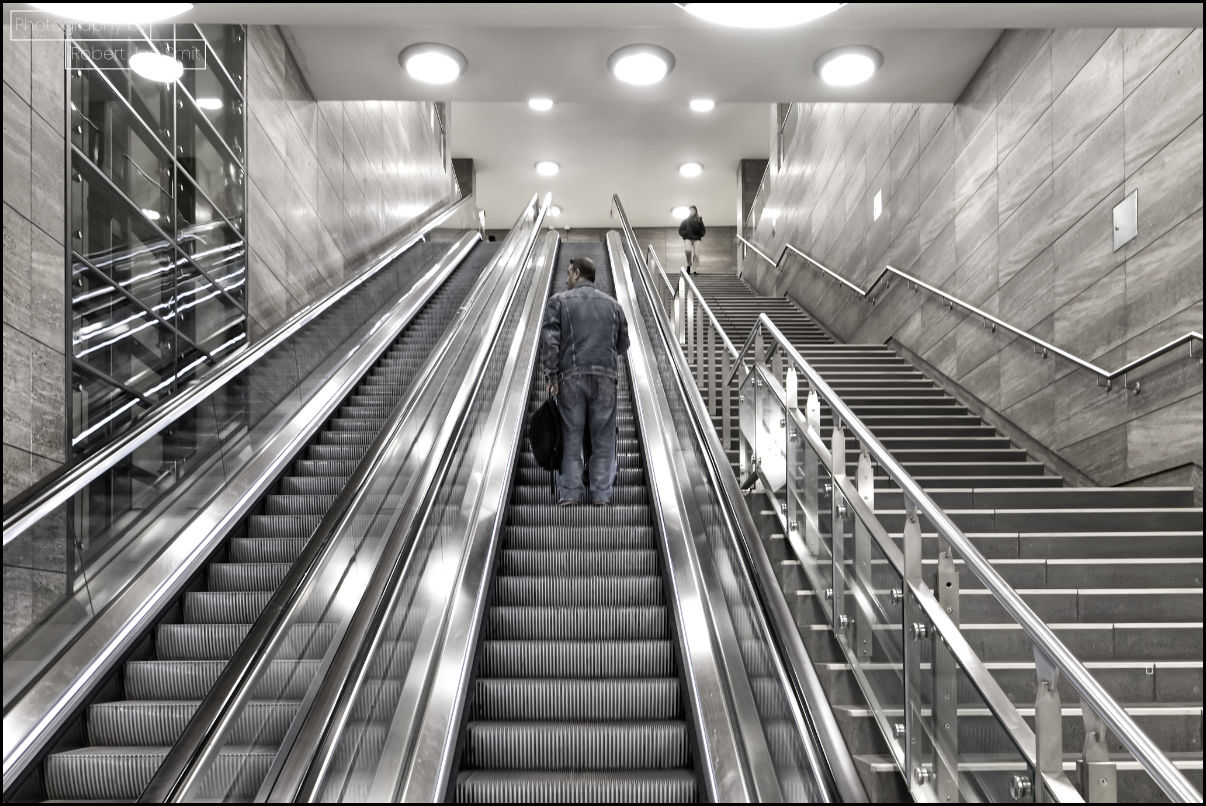 station Brandenburger Tor moderne roltrappen