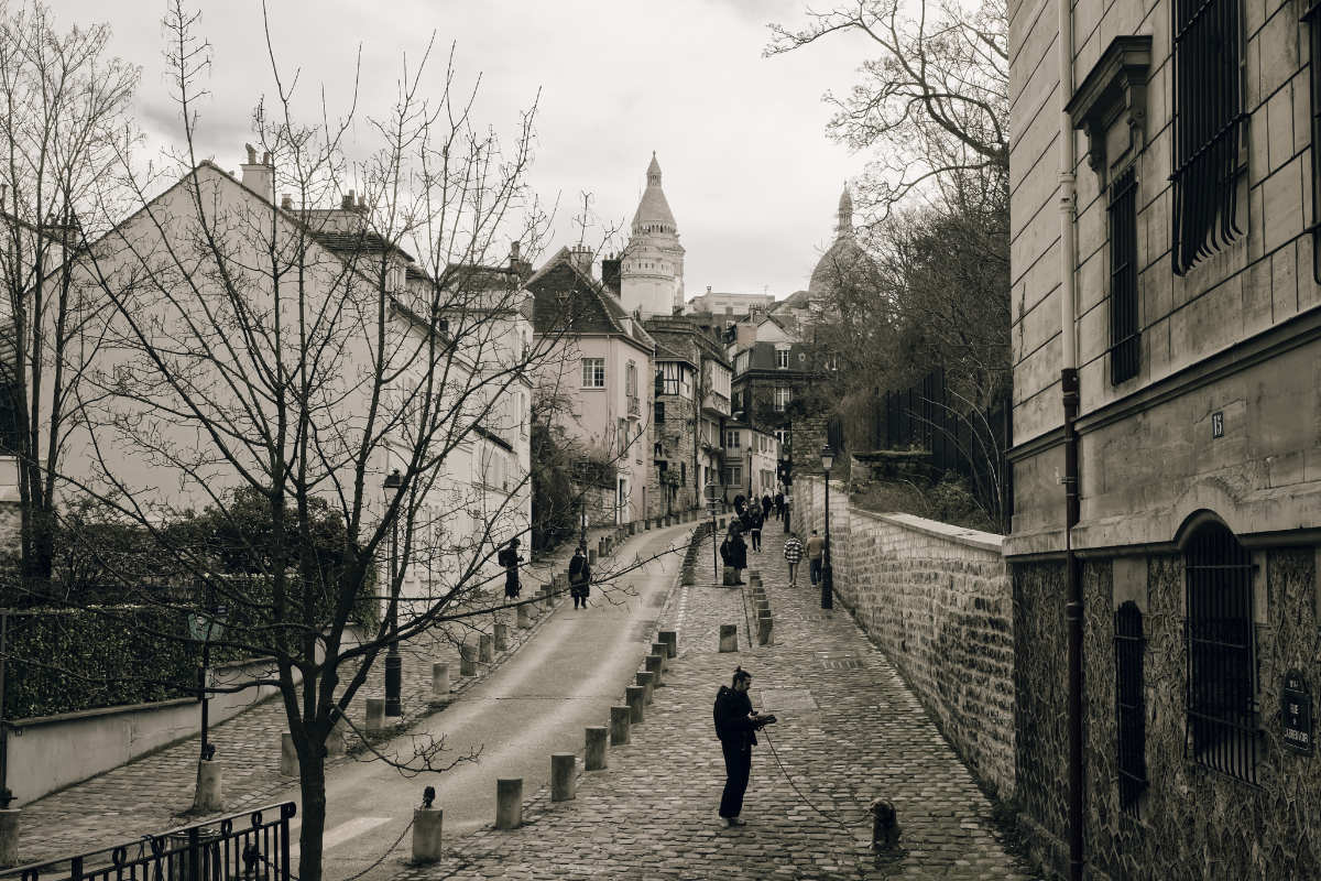 Montmartre, Parijs op grootformaatfoto